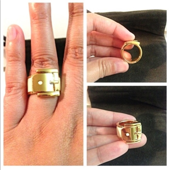 Michael Kors MK Belt Buckle Ring White Enamel & Gold Size 6 or 7 - Picture 1 of 8